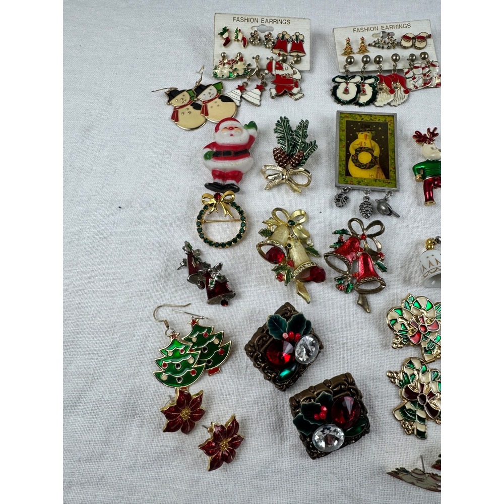 Vintage Christmas Jewelry Lot Enamel Rhinestone Santa Brooches Pins Earrings Box - Picture 2 of 8